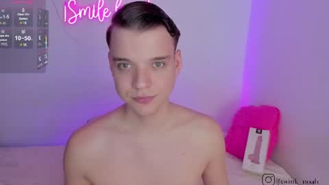 Snapshot of naughty_twink_ chatting on June 20, 1:30 am Noah online show from June 20, 1:30 am