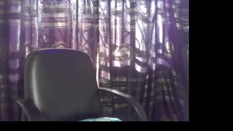 Snapshot of naughty_xxbunny chatting on November 21, 9:19 am beauty online show from November 21, 9:19 am