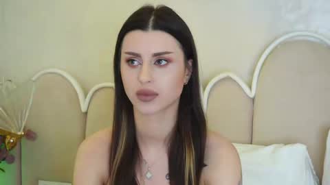 naughtyalicee online show from April 29, 9:35 am