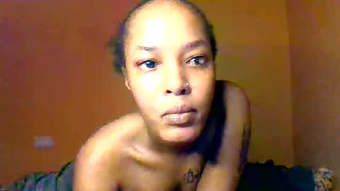 Snapshot of naughtyaura_ebony chatting on June 30, 10:16 am Bree doll online show from June 30, 10:16 am