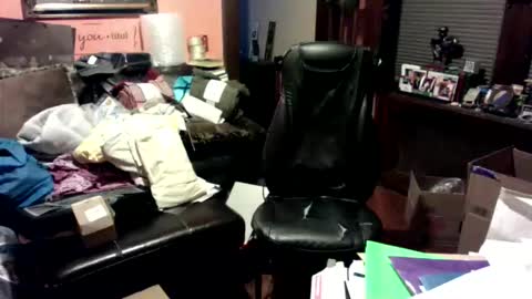 naughtybone online show from December 19, 7:37 am