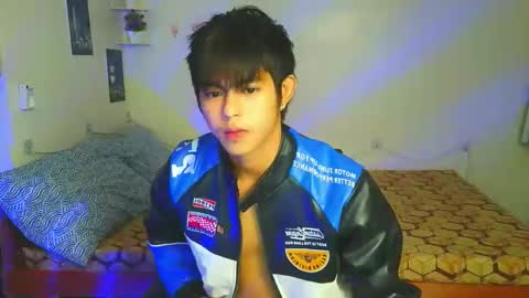 Loue online show from October 31, 11:00 am