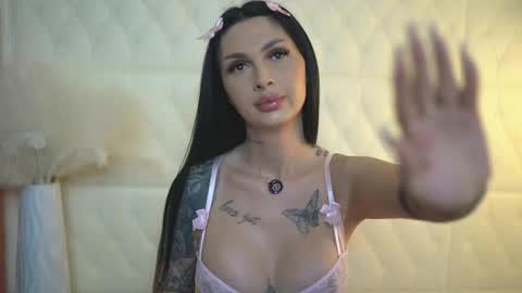 Snapshot of naughtycleo chatting on May 8, 3:34 am cleo online show from May 8, 3:34 am