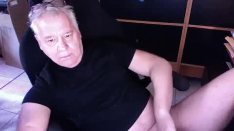 Snapshot of naughtydaddyla chatting on December 22, 11:31 pm naughtydaddyla online show from December 22, 11:31 pm