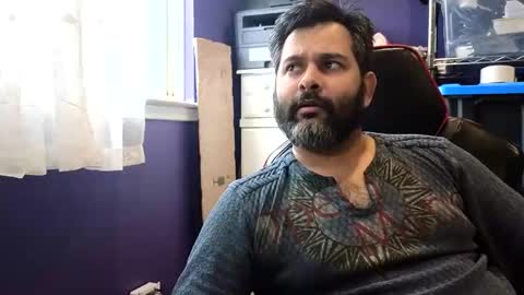 sakhtlaundaz online show from March 17, 9:18 pm