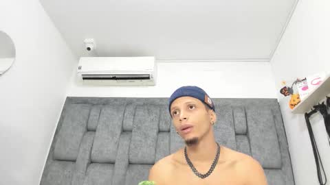 Snapshot of naughtyfusion_os chatting on December 1, 12:54 pm naughtyfusion_os online show from December 1, 12:54 pm