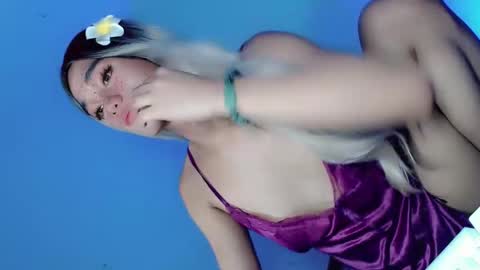 Snapshot of naughtygirlintown chatting on February 24, 4:49 am Mariella online show from February 24, 4:49 am