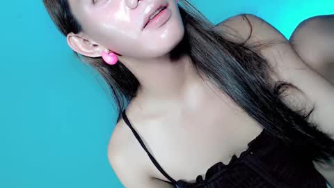 Snapshot of naughtygirlintown chatting on March 4, 4:17 am Mariella online show from March 4, 4:17 am