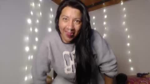 Snapshot of naughtyhotsquirt chatting on November 14, 10:47 am Kimberly online show from November 14, 10:47 am