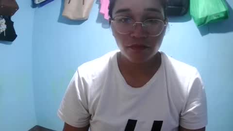 Snapshot of naughtykate69495126 chatting on April 21, 8:09 am naughtykate69495126 online show from April 21, 8:09 am