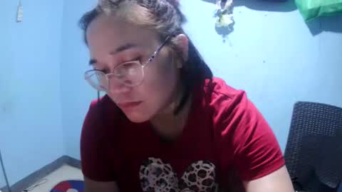 Snapshot of naughtykate69495126 chatting on April 27, 10:24 am naughtykate69495126 online show from April 27, 10:24 am