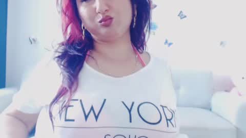 Snapshot of naughtymaya4you chatting on June 20, 1:36 pm naughtymaya4you online show from June 20, 1:36 pm