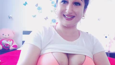 Snapshot of naughtymaya4you chatting on July 2, 3:51 pm naughtymaya4you online show from July 2, 3:51 pm