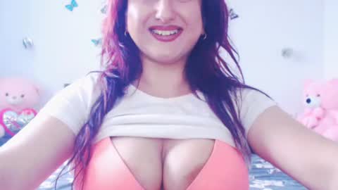 Snapshot of naughtymaya4you chatting on July 5, 4:03 pm naughtymaya4you online show from July 5, 4:03 pm