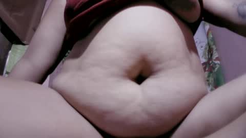 naughtymom_33 online show from June 14, 2:24 am