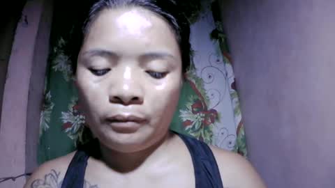 naughtymom_33 online show from June 19, 9:18 pm