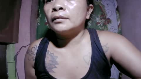 naughtymom_33 online show from June 20, 9:23 am