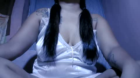 naughtymom_33 online show from July 21, 2:08 pm