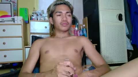 naughtyperfectasian4u online show from March 31, 4:18 pm