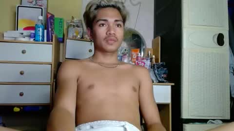 naughtyperfectasian4u online show from April 2, 10:57 am