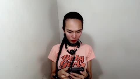 Snapshot of naughtypetiteangel chatting on November 5, 5:29 am naughtypetiteangel online show from November 5, 5:29 am