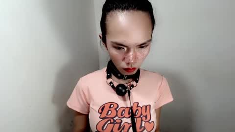 Snapshot of naughtypetiteangel chatting on November 8, 1:28 am naughtypetiteangel online show from November 8, 1:28 am