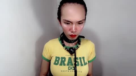 Snapshot of naughtypetiteangel chatting on November 19, 8:58 am naughtypetiteangel online show from November 19, 8:58 am