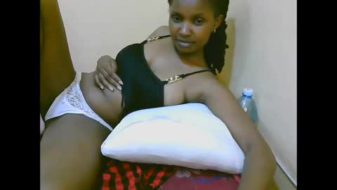 naughtyqueen online show from October 11, 12:21 am