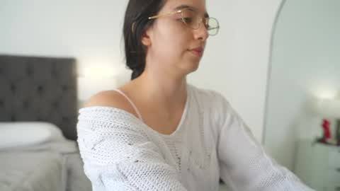 Snapshot of naughtysammx chatting on May 28, 3:42 pm Naughty Samm online show from May 28, 3:42 pm