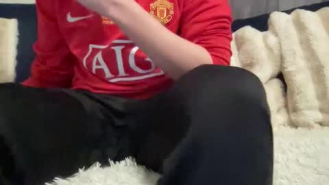 Snapshot of naughtysecretsde chatting on April 1, 10:05 am naughtysecretsde online show from April 1, 10:05 am