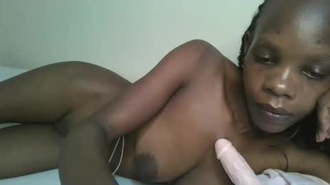 Snapshot of naughtysweetpie chatting on November 10, 8:08 pm naughty online show from November 10, 8:08 pm