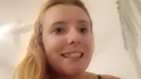 Snapshot of naughtyt333n chatting on June 29, 10:59 am Naughty Jess online show from June 29, 10:59 am