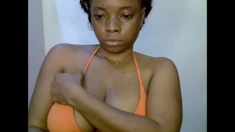 Snapshot of naughtyxcuntx chatting on October 3, 6:38 pm naughtyxcuntx online show from October 3, 6:38 pm