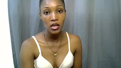 naughtyy4u online show from March 23, 3:10 am