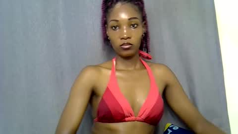 naughtyy4u online show from April 27, 8:34 am