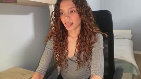 Arantxa online show from December 17, 4:35 pm