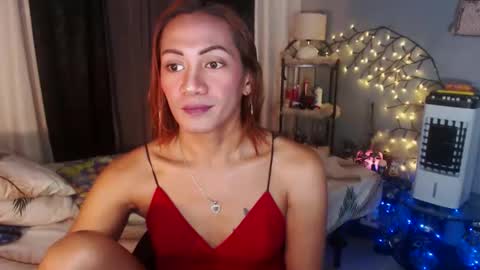 Snapshot of naugthy_hot_janna chatting on November 22, 2:38 pm Janna Mae online show from November 22, 2:38 pm