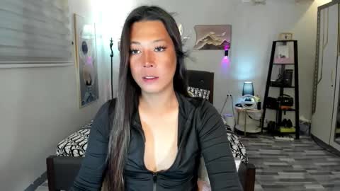 Snapshot of naugtycummer69 chatting on November 16, 4:51 am JAY online show from November 16, 4:51 am