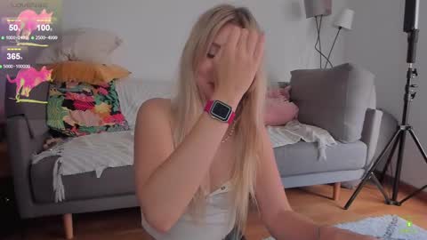 Snapshot of nautica_therapy chatting on March 5, 3:18 pm Nautica online show from March 5, 3:18 pm