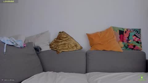 Snapshot of nautica_therapy chatting on September 8, 2:27 pm Nautica online show from September 8, 2:27 pm