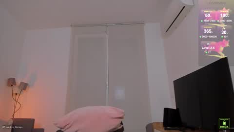 Snapshot of nautica_therapy chatting on September 12, 3:12 pm Nautica online show from September 12, 3:12 pm