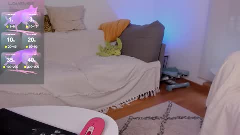 Snapshot of nautica_therapy chatting on November 24, 2:17 pm Nautica online show from November 24, 2:17 pm