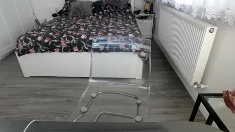 Snapshot of nauty_leila chatting on January 24, 9:49 am KimBeee online show from January 24, 9:49 am