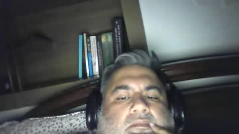 nav7576 online show from April 17, 8:45 pm