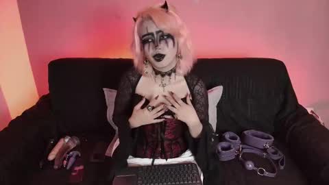 Navier  online show from January 12, 9:42 pm