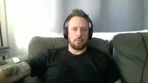 Snapshot of nawtydom1977 chatting on January 3, 2:40 pm nawtydom1977 online show from January 3, 2:40 pm