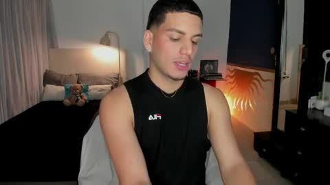 Snapshot of naxtan_ chatting on June 3, 1:08 am Jhonatan online show from June 3, 1:08 am
