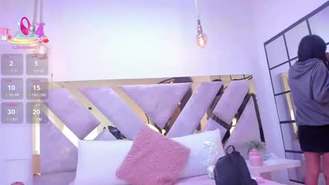 nayara_macherano online show from March 9, 3:43 am