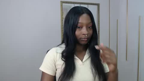 Snapshot of nayariskaya chatting on May 17, 2:13 pm Nayaris 3 online show from May 17, 2:13 pm