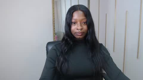 Snapshot of nayariskaya chatting on June 15, 2:41 pm Nayaris 3 online show from June 15, 2:41 pm